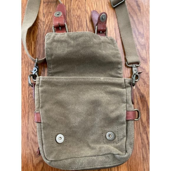 𝅺TROOP London cross body bag - Picture 4 of 10